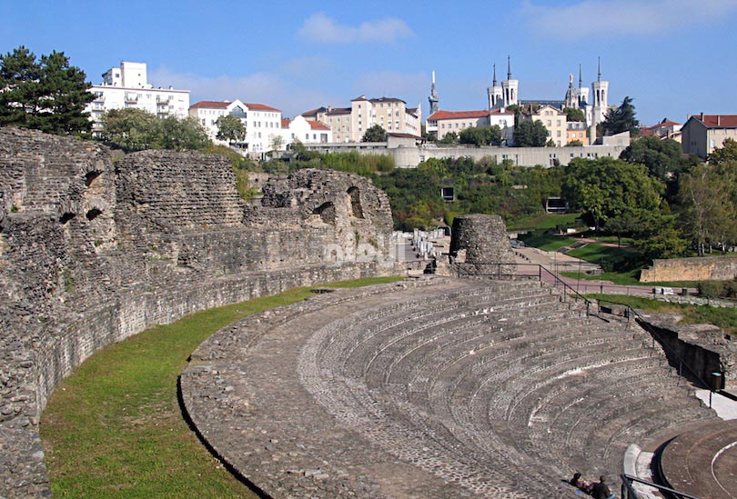 تئاتر رومی فورویر