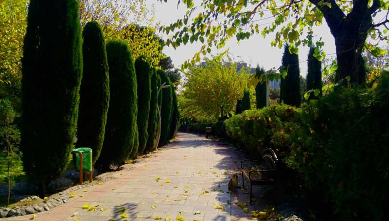 بوستان لاله تهران نوشته مهرشادگلابچی بوستان لاله