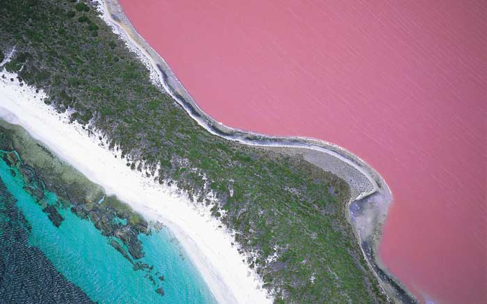 دریاچه هیلیر در استرالیای غربی