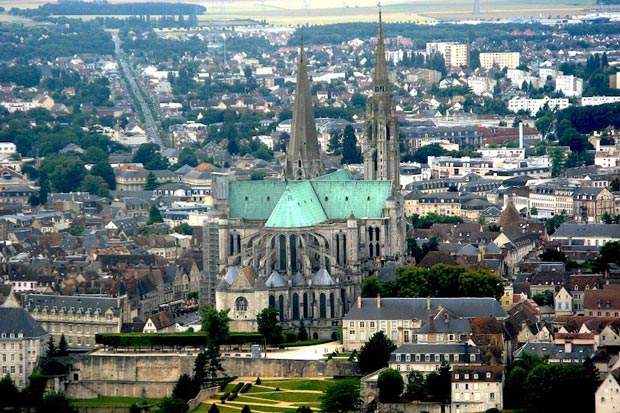 کلیساهای فرانسه - کلیسای جامع Chartres