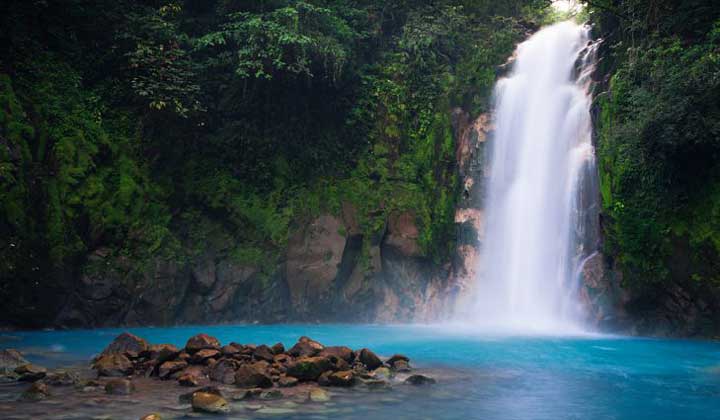 جاذبه های گردشگری طبیعی کاستاریکا - رودخانه سلست-Celeste-River