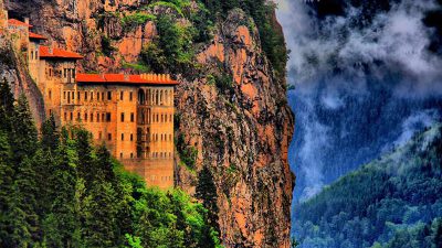 صومعه ای 1000 ساله در دل ارتفاعات ترکیه